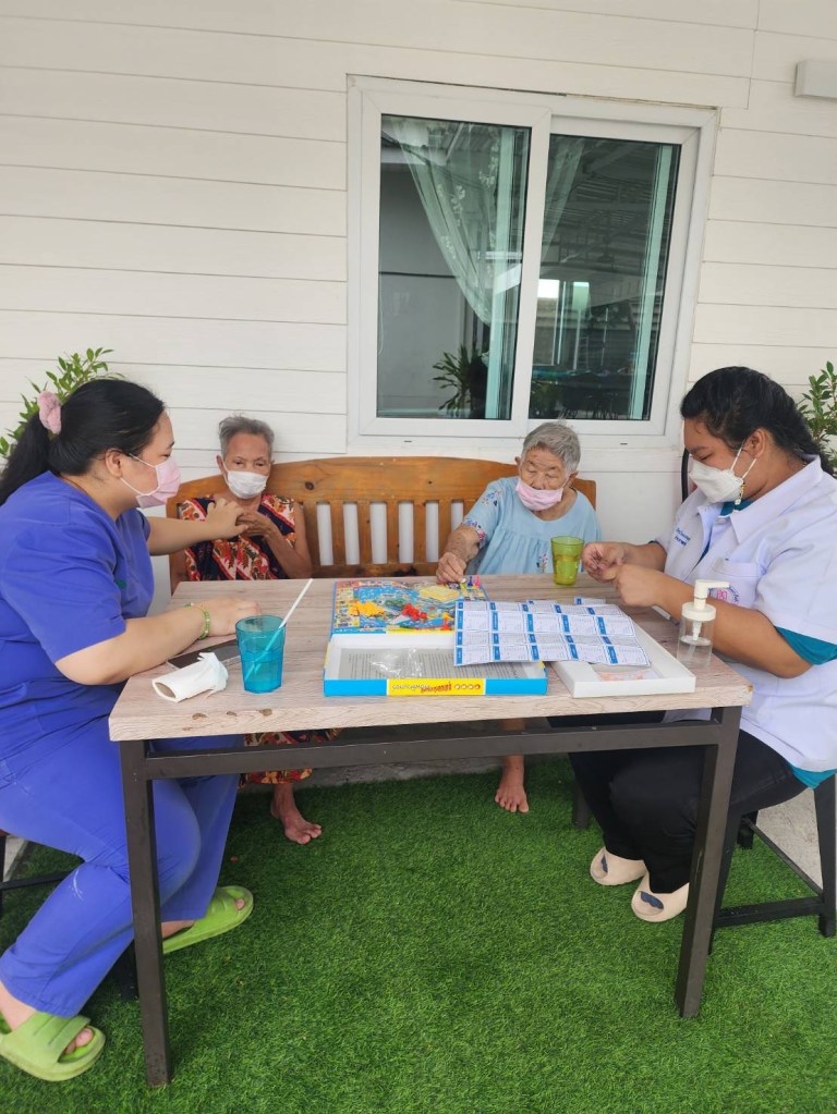 ศูนย์ดูแลผู้สูงอายุแสนสิริ